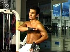 健身房器械使用中文讲解教程-背部腹部锻炼视频教程